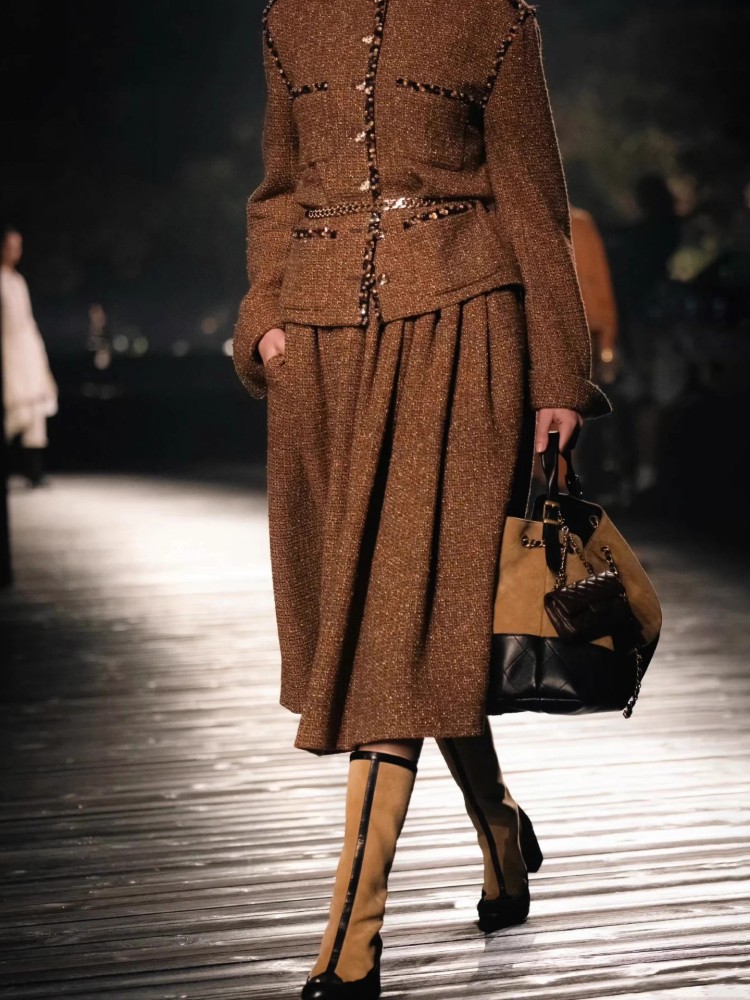 Female Elegant Turndown Collar - Wool Blend Coat ulasan dan harga